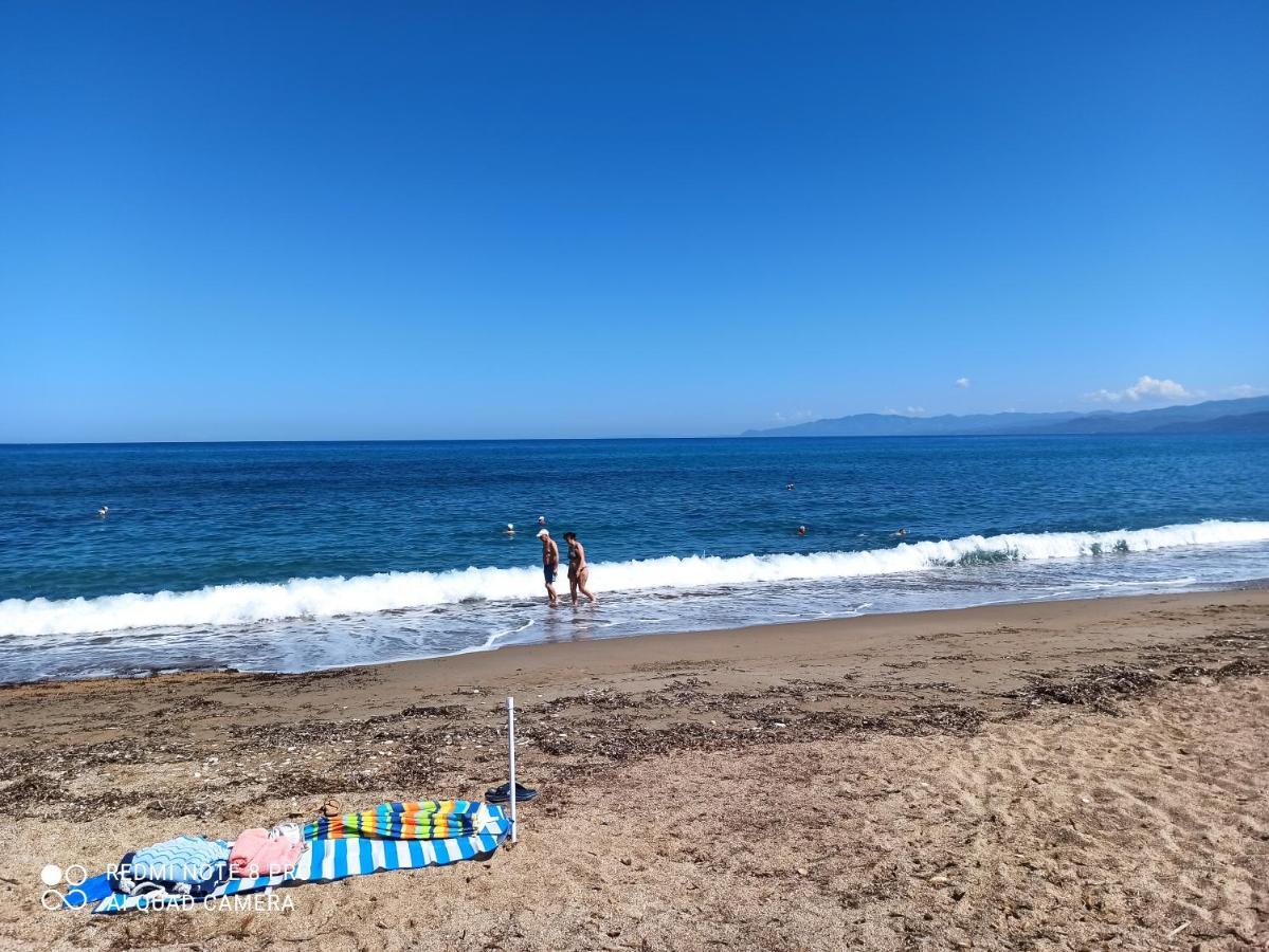 Family Stone Apartment Kyparissia Buitenkant foto