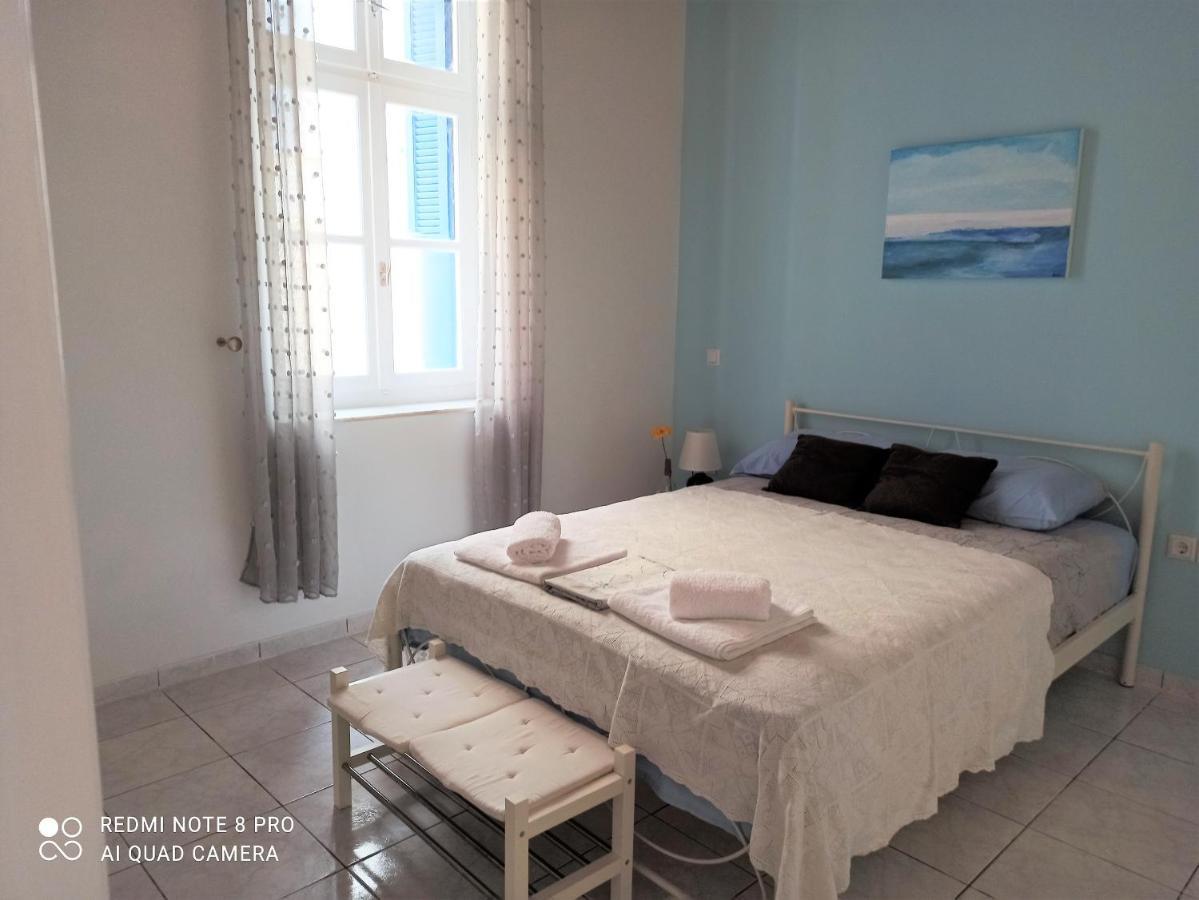 Family Stone Apartment Kyparissia Buitenkant foto