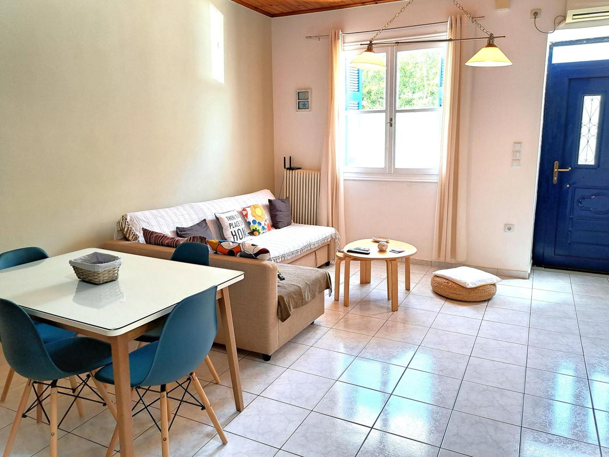 Family Stone Apartment Kyparissia Buitenkant foto
