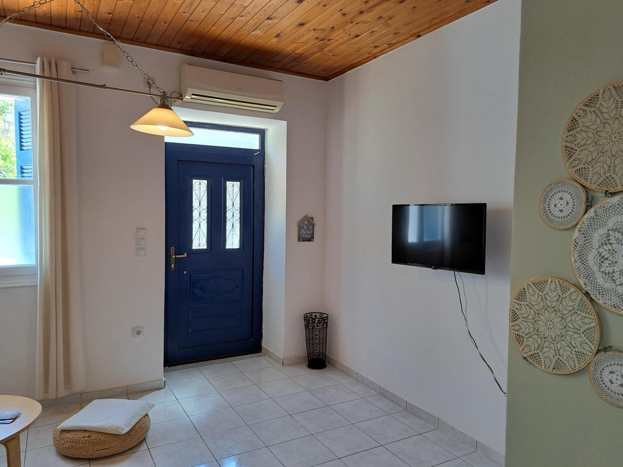 Family Stone Apartment Kyparissia Buitenkant foto